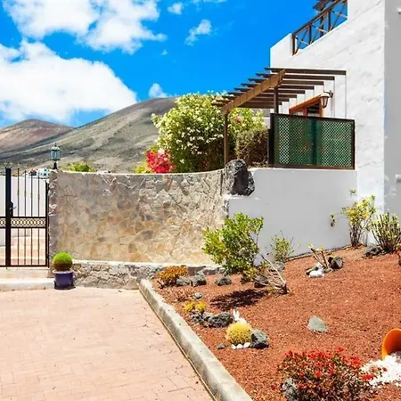 La Asomada Sleeps 8 Pool Wifi * La Asomada (Lanzarote)
