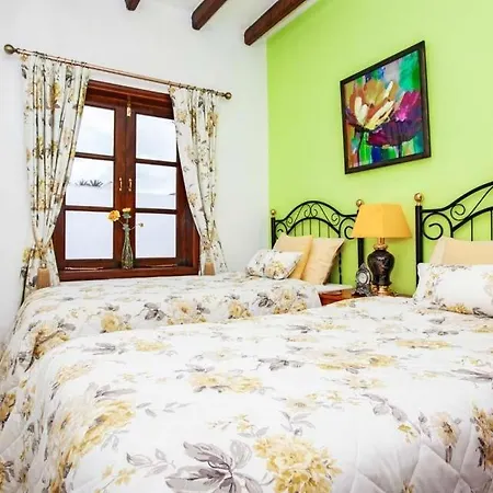 Villa La Asomada Sleeps 8 Pool Wifi *